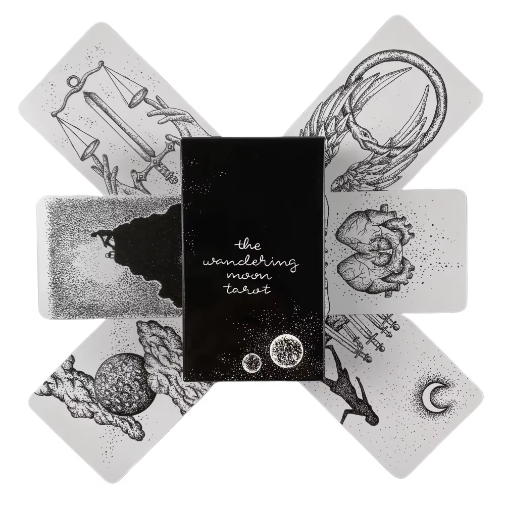 The Wandering Moon Tarot Decks - огляд і ціна Board Game Quantum